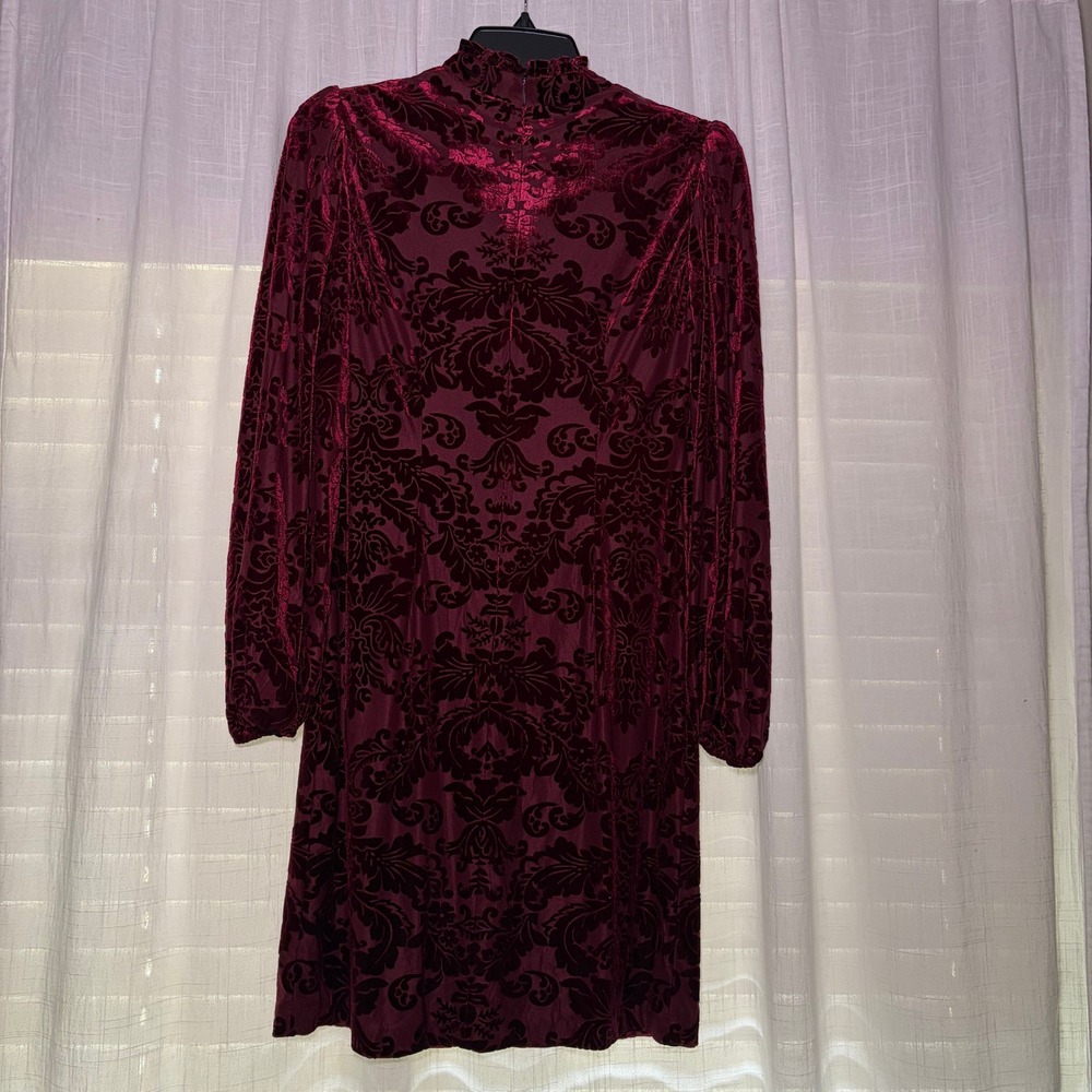 Vince Camuto Dress Womens 6 Burgundy Burnout Velvet Damask Mock Neck Mini Shift - Picture 2 of 6